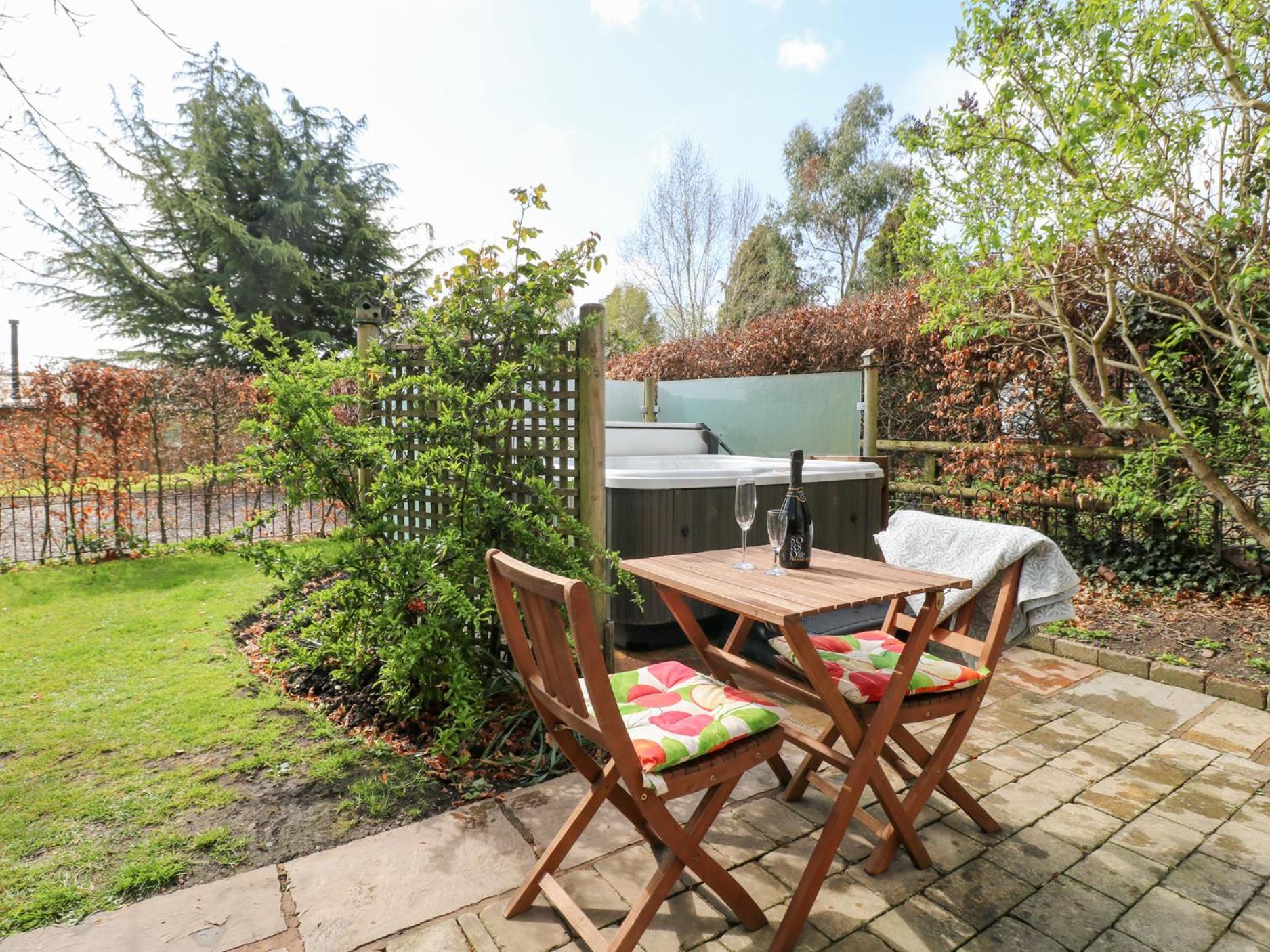 Villa Hen House View Rugeley Exterior foto