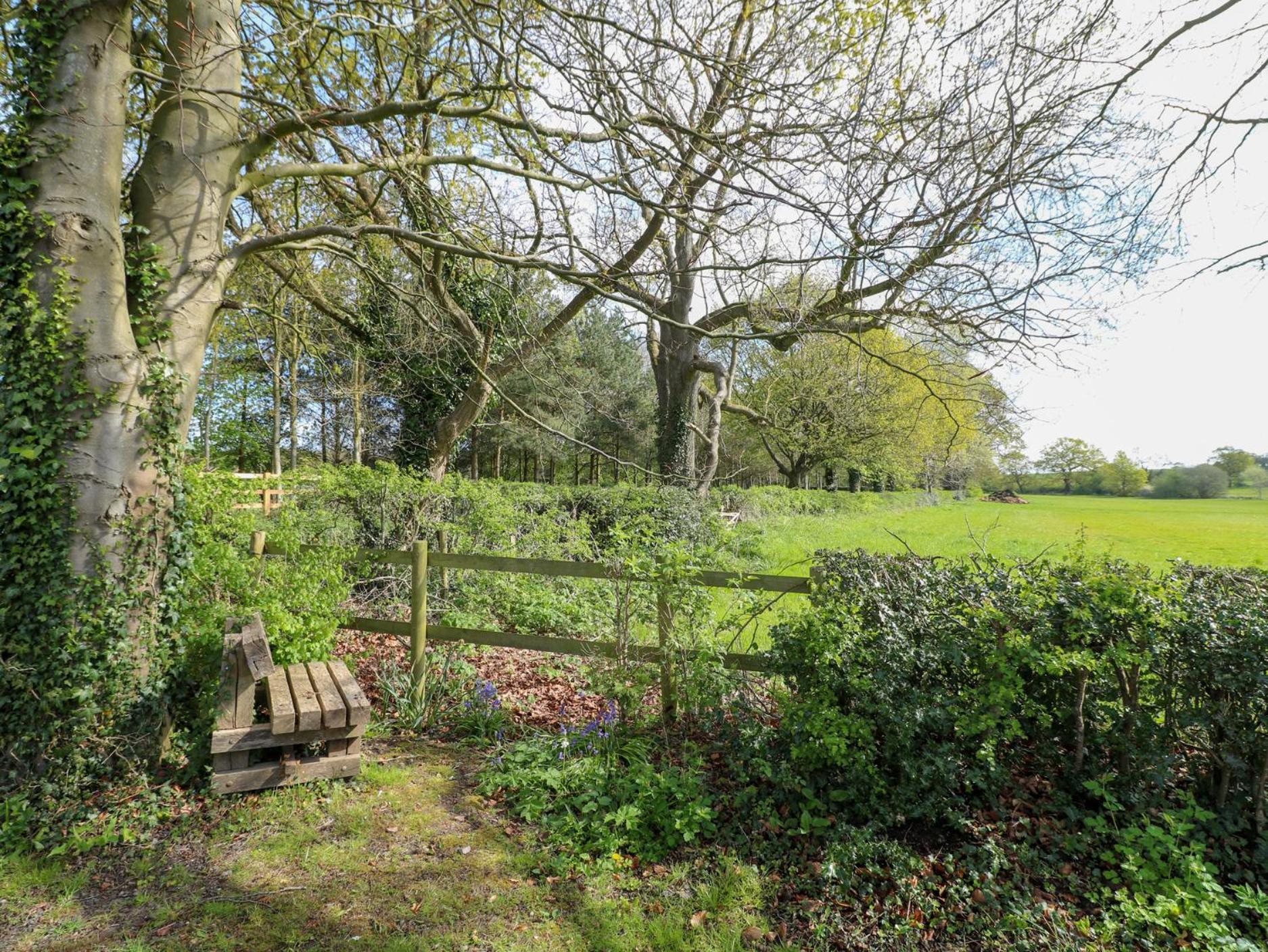 Villa Hen House View Rugeley Exterior foto
